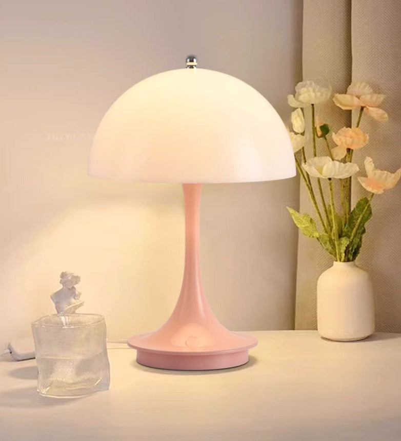 Retro Tischlampe mit Pilzform und sanftem Licht für gemütliche Räume