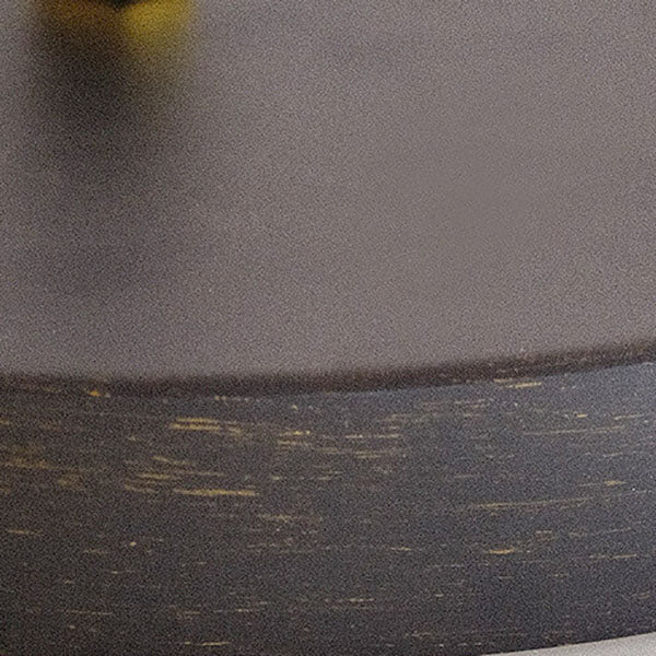 Halbbündige LED Deckenleuchte aus weißem Glas mit Streifendekor