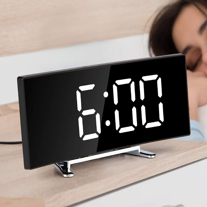LED-Wecker CurveClock gebogen mit Großanzeige – dimmbar, leise & modern