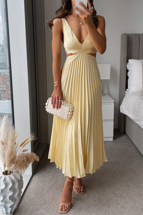 Damen Faltenkleid Mit V-Ausschnitt Und Eleganter Silhouette