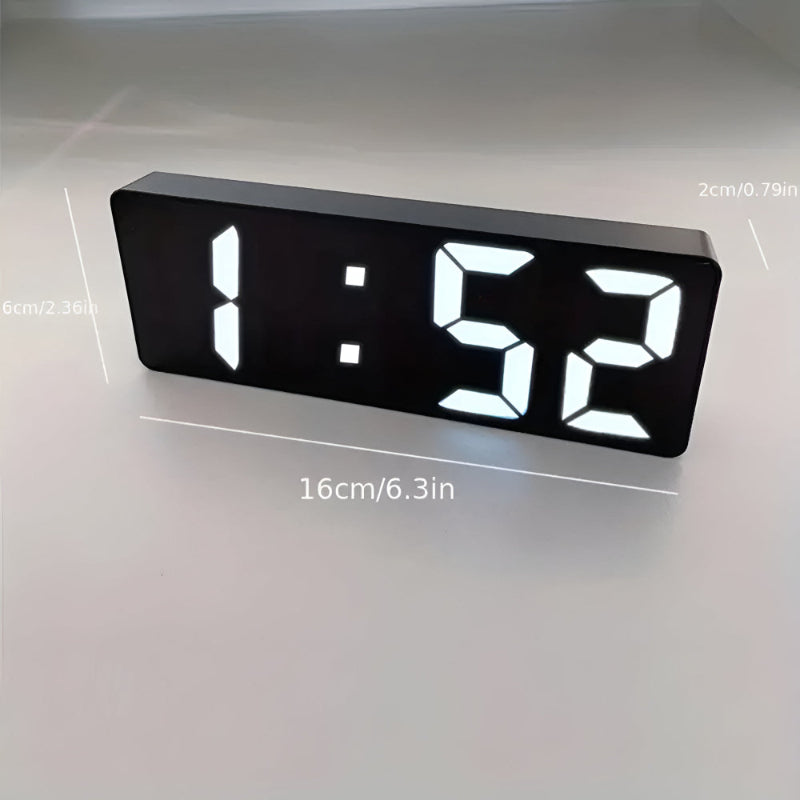 Digitale LED Spiegeluhr – Wecker mit Temperatur- und Datumsanzeige