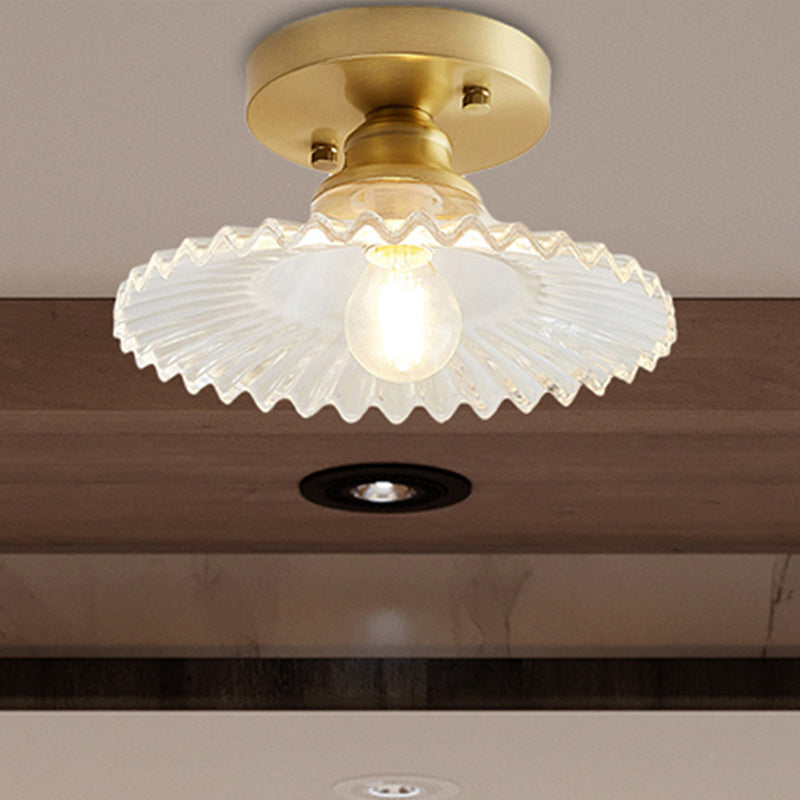 Semi-Flush-Deckenleuchte mit geripptem Glas