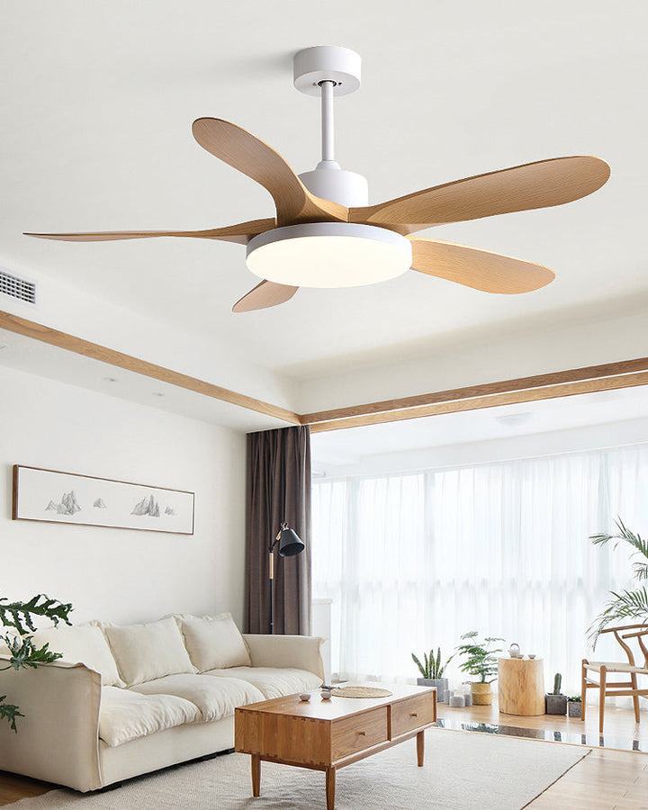 Skandinavischer Deckenventilator mit LED-Licht und Wendemotor