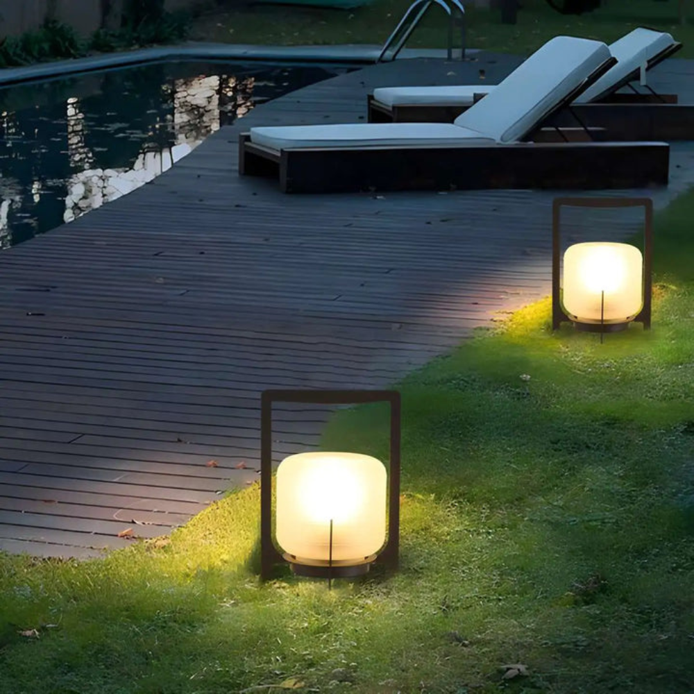 Solar-Tischlampe im Laternenstil – Nachhaltige LED-Beleuchtung für Garten & Terrasse