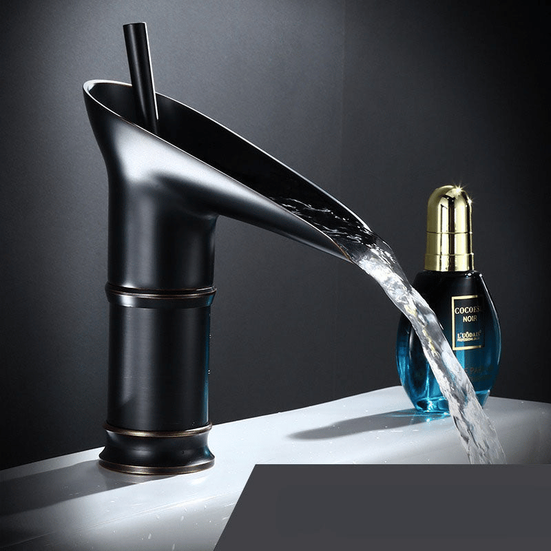 Moderne Wasserfall Waschbeckenarmatur