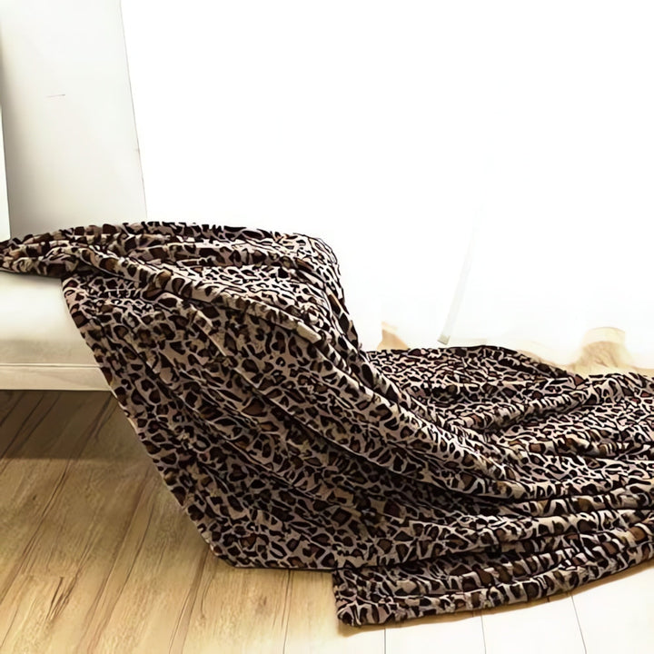 Warme Decke mit Leopardenmuster für Sofa und Bett