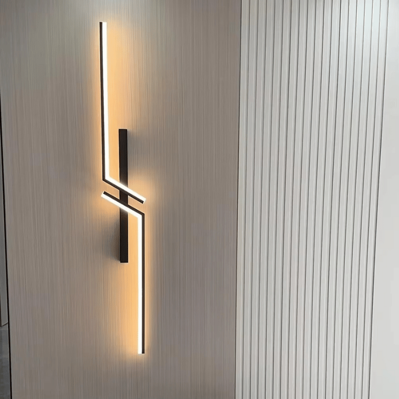 Moderne Wandleuchte mit künstlerischem Flair