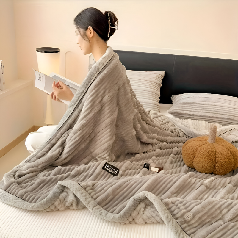 Gestreifte Fleecedecke – Plaid mit modernem Vintage-Design