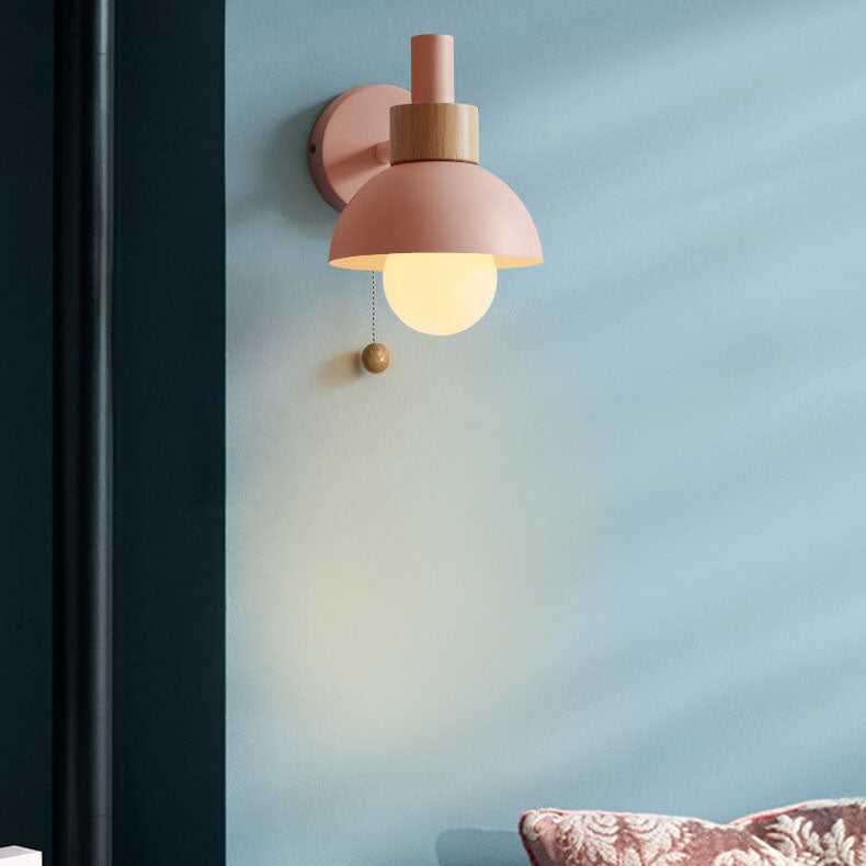 Moderne Glas Wandleuchte in Kugelform für das Wohnzimmer