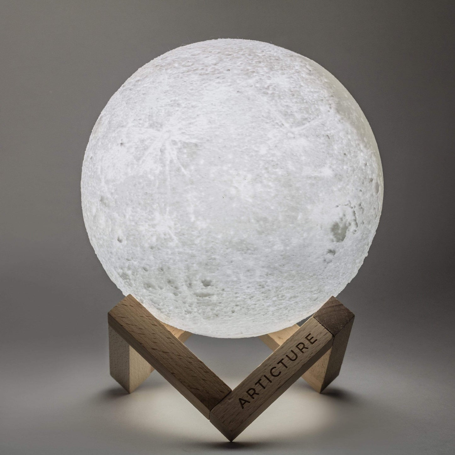 Kabellose LED-Mondlampe mit Holzständer und 6 Lichtfarben