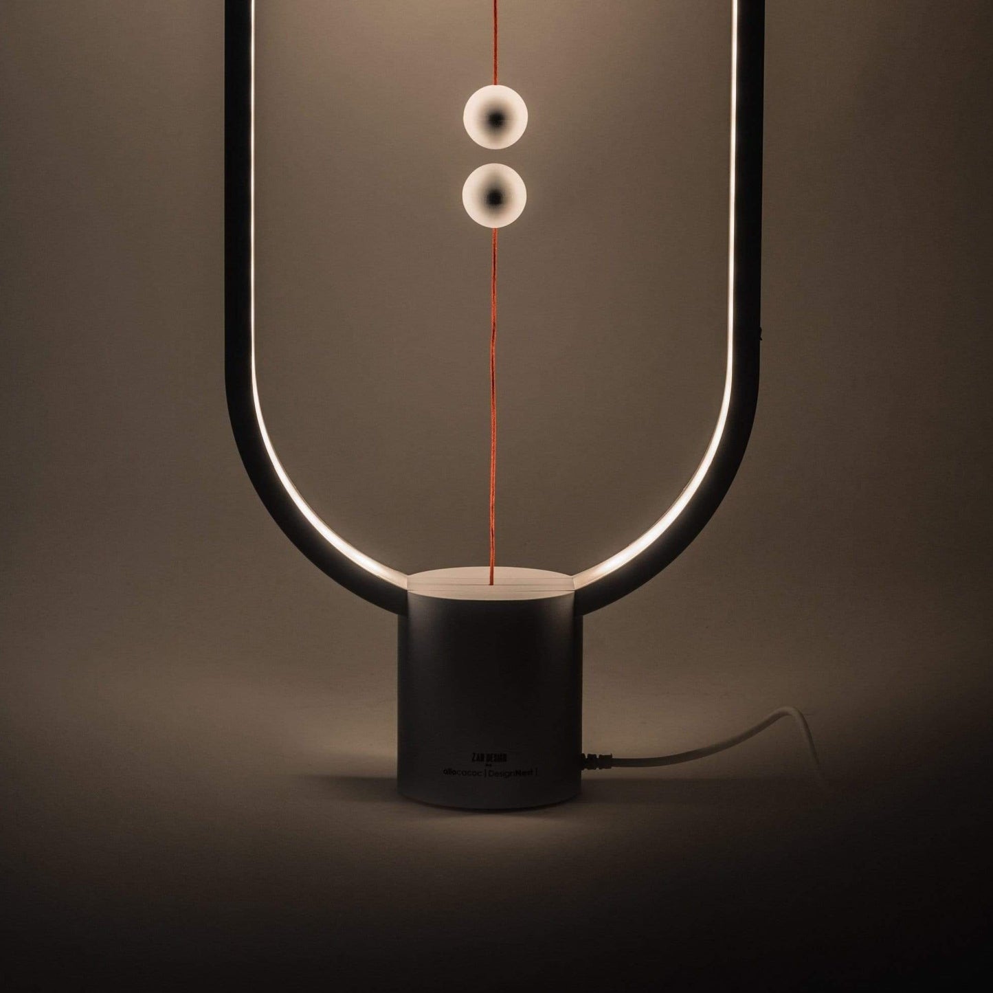 Moderne LED-Tischlampe mit magnetischem Schalter für Büro und Wohnzimmer
