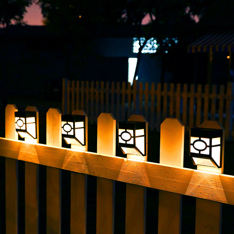 Minimalistische stilvolle Solar-Wandleuchte im japanischen Design für Garten und Terrasse