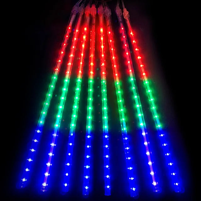 Verspielte wetterfeste LED-Meteorlichter für Garten und Balkon