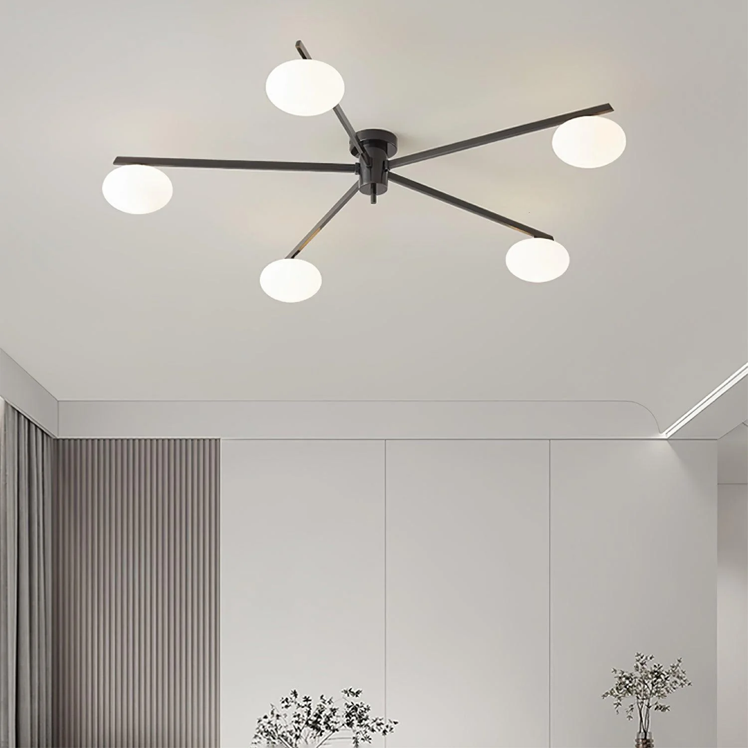 Moderne Deckenleuchte aus Metall und Glas im minimalistischen Design
