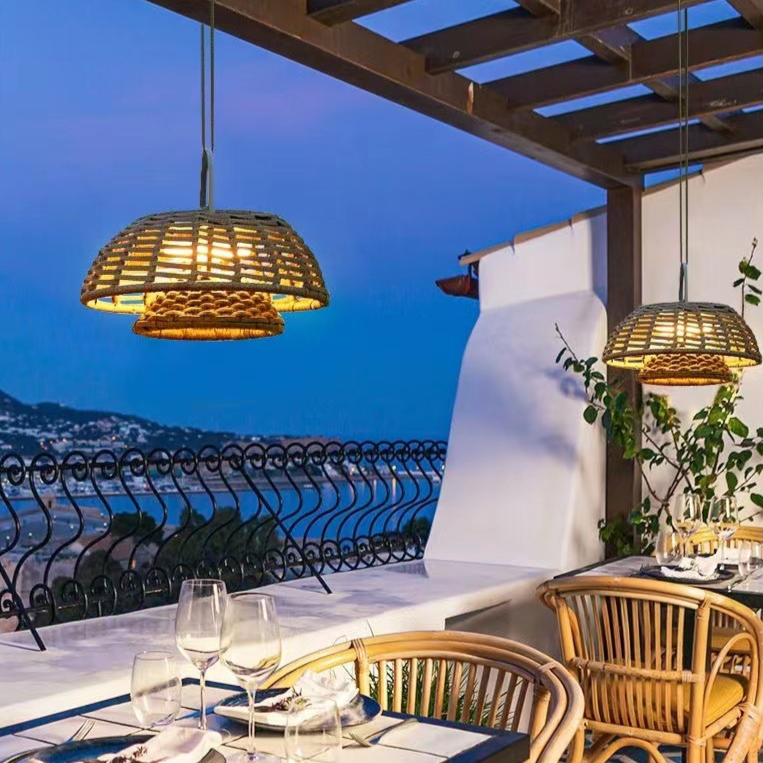 Nachhaltige wetterfeste LED-Außenlampe im Bambusdesign für Garten und Terrasse