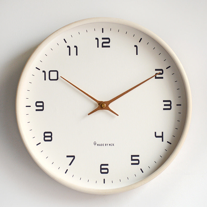 Geräuschlose Wanduhr Aus Holz Mit Zeitlosem Design