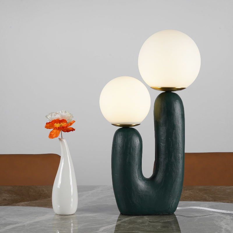 Skandinavische Tischlampe aus Harz für Kinder- und Schlafzimmer
