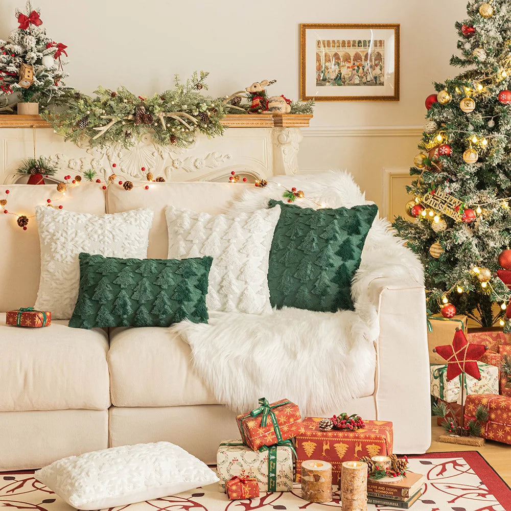 Weihnachtliche Dekokissen – Stilvolle Kissenhüllen mit festlichen Motiven