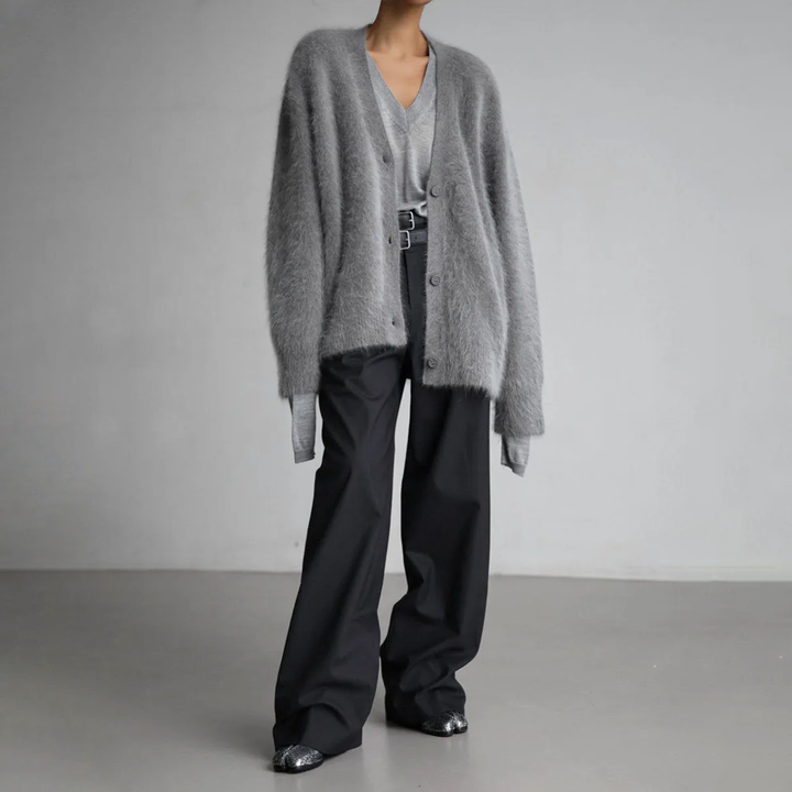 Damen Cardigan Mit V-Ausschnitt Und Elegantem Design