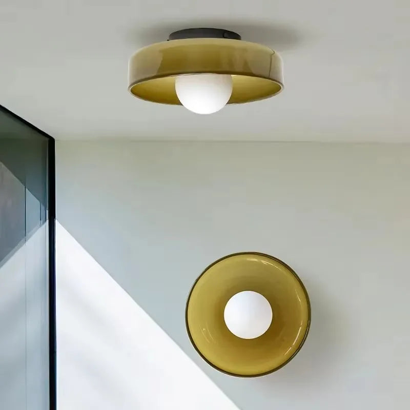 Runde Glas-Deckenleuchte – Farbige Akzente für Wohn- und Schlafzimmer