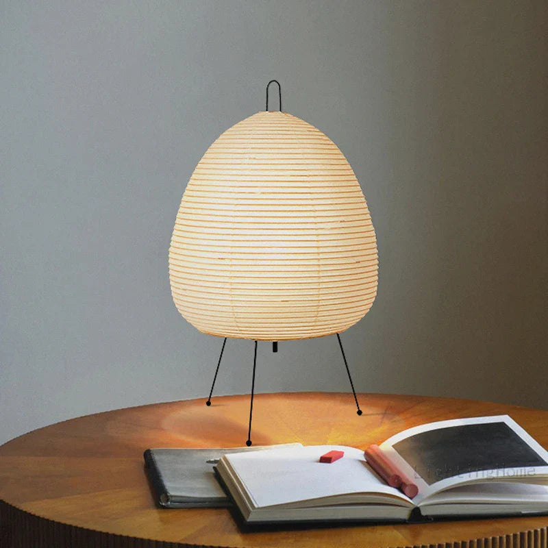 Japanische Reispapierlampe – Minimalistisches Design & Sanftes Licht für ruhige Räume