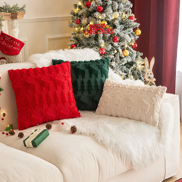Weihnachtliche Dekokissen – Stilvolle Kissenhüllen mit festlichen Motiven