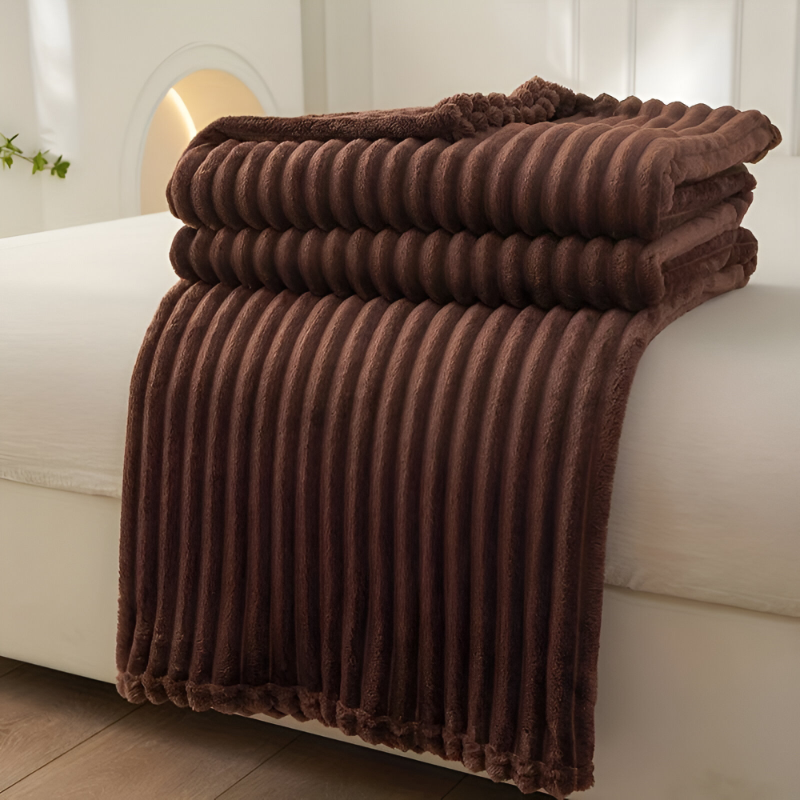 Gestreifte Fleecedecke – Dickes Plaid mit Rippstruktur für alle Jahreszeiten