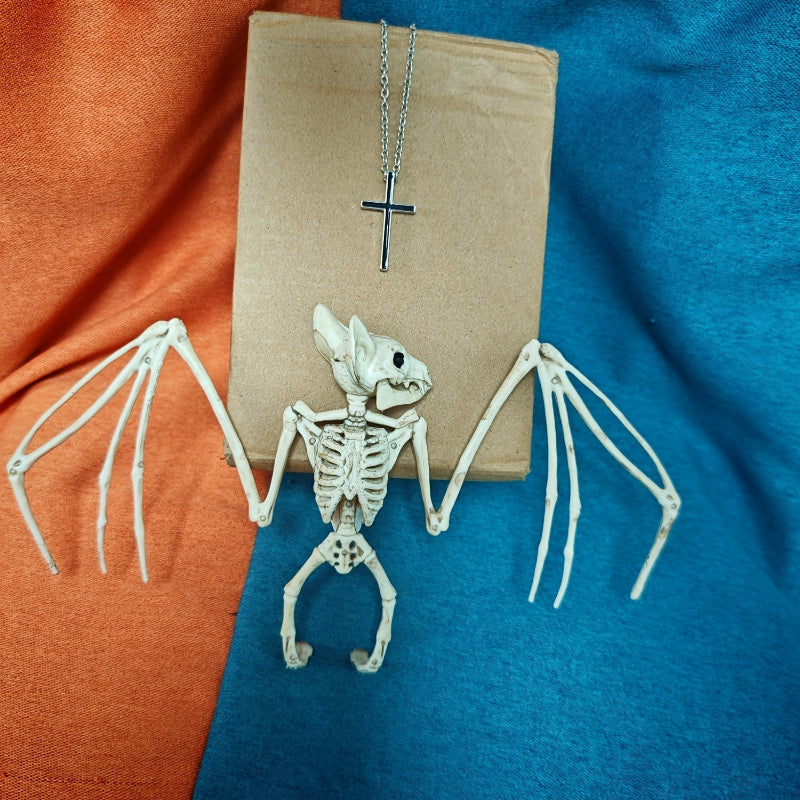 Hängendes Skelett Wanddeko – Spukige Halloween Deko für Haus & Party