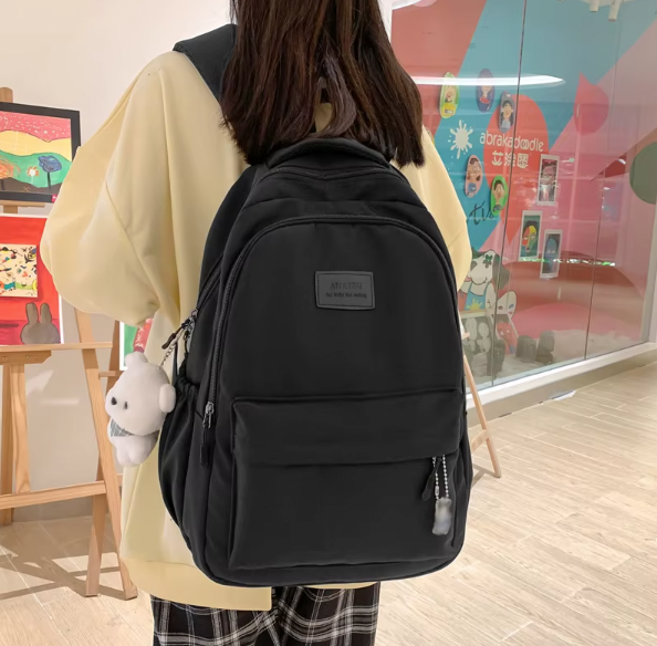 Wasserdichter Schulrucksack mit vielen Fächern
