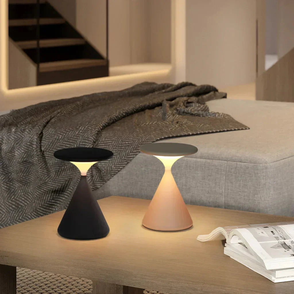 Kabellose LED-Tischleuchte in Sanduhrform – Dimmbar & USB-C wiederaufladbar