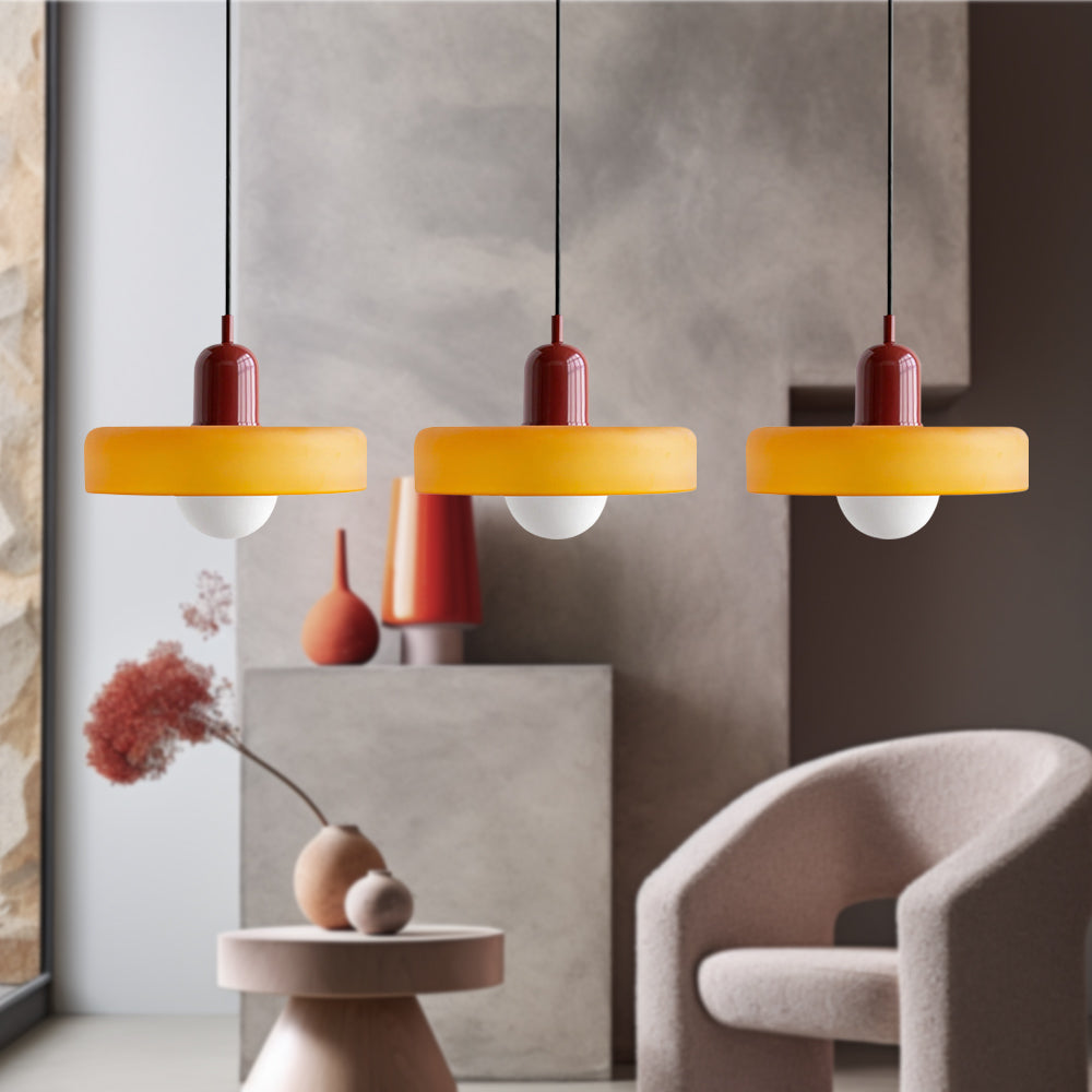 LED Pendelleuchte mit farbigen Glasschirmen für Wohnzimmer und Esszimmer