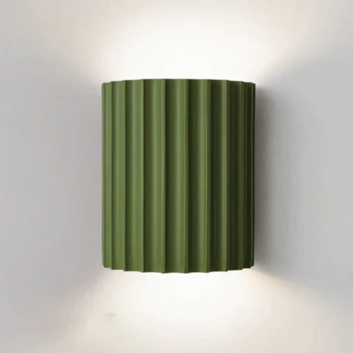 Moderne LED-Wandleuchte in gerippter Zylinderform für Innenräume