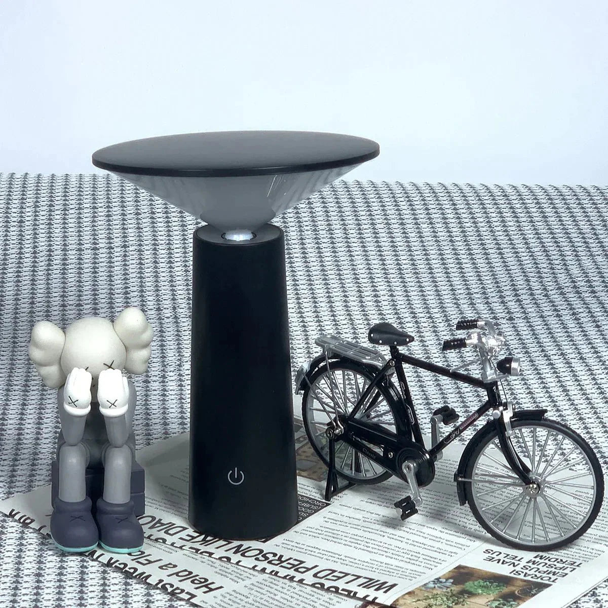 Kabellose LED-Tischlampe mit einstellbarem Licht für moderne Räume