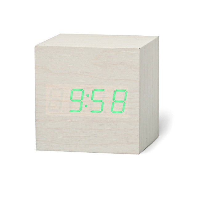 Digitaler quadratischer LED-Wecker – Kompakt, modern und funktional