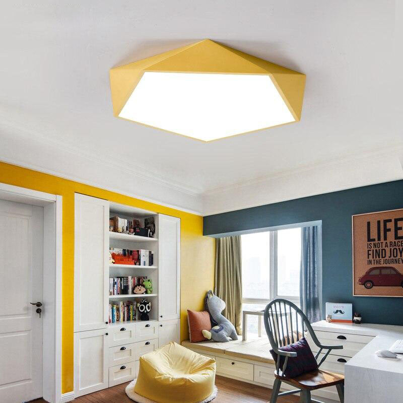Moderne LED-Deckenleuchte mit geometrischem Design – in mehreren Farben