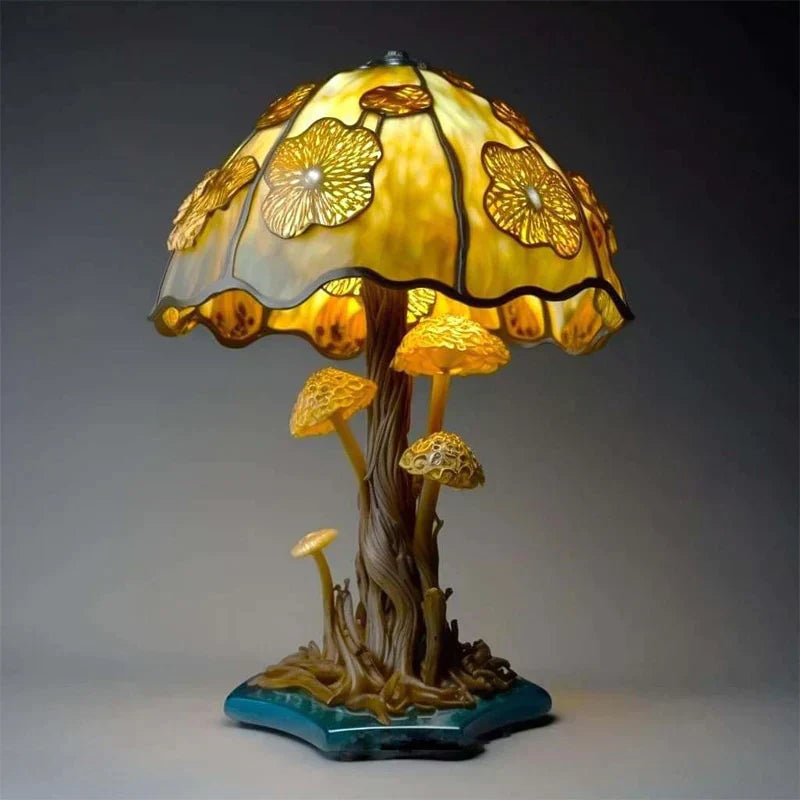 Künstlerische Tischlampe mit Buntglas – Farbenspiel für Ihr Zuhause