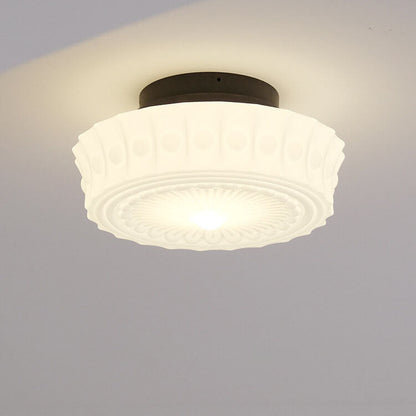 Halbbündige LED Deckenleuchte aus weißem Glas mit Streifendekor