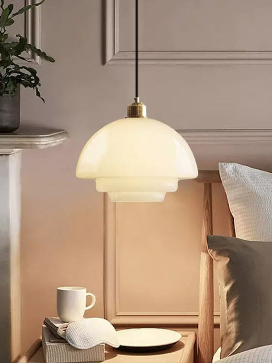 Moderne Milchglas Pendelleuchte – Elegante Hängeleuchte im Mid-Century Design