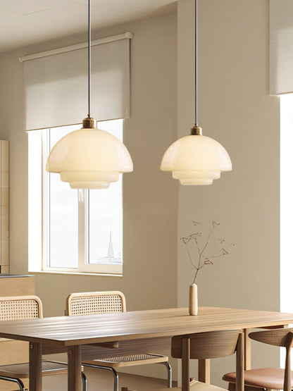 Moderne Milchglas Pendelleuchte – Elegante Hängeleuchte im Mid-Century Design