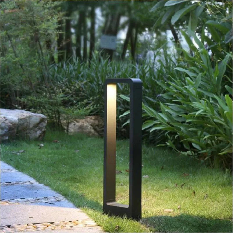 Moderne wetterfeste LED-Gartenleuchte für stilvolle Wege- und Terrassenbeleuchtung