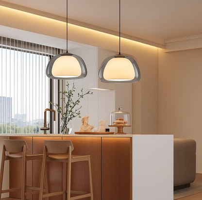 Glas Pendelleuchte mit weißem Schirm und Diffusor