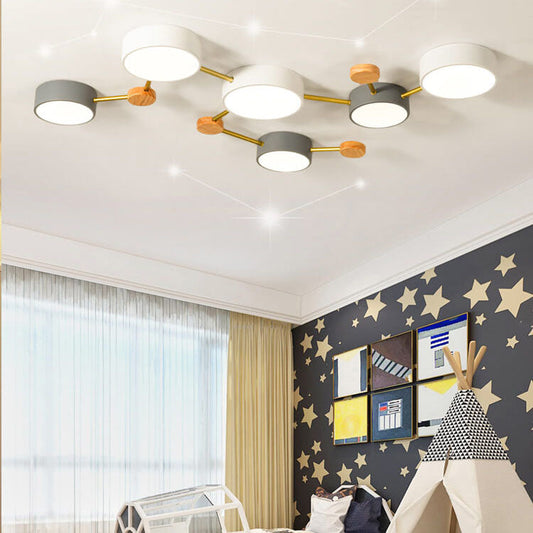 Skandinavische LED Deckenleuchte aus Holz und Metall