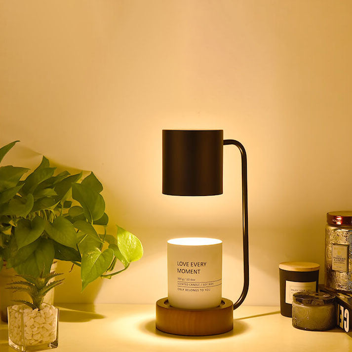 Japanische Tischlampe aus Holz und Metall im minimalistischen Design