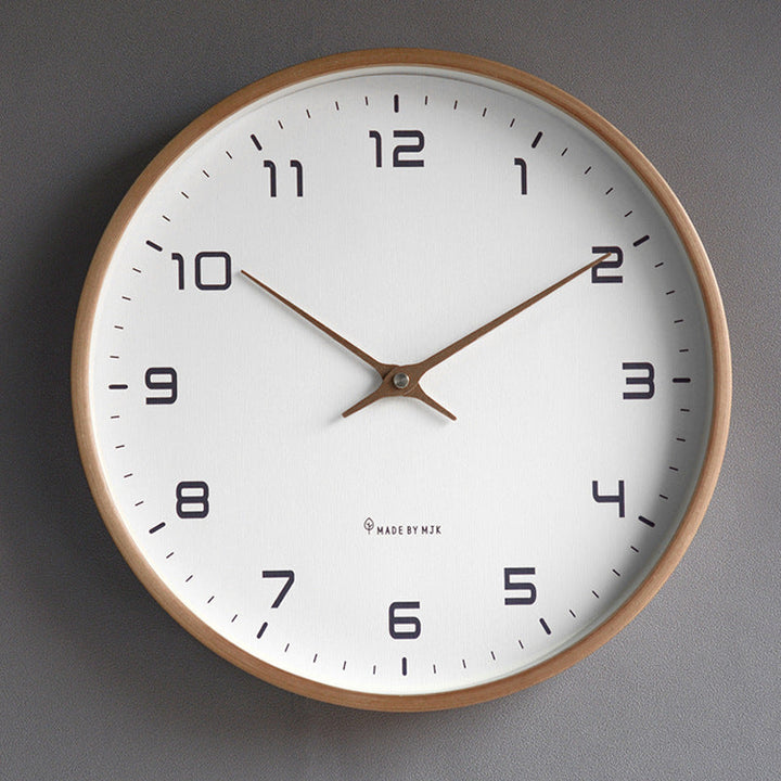 Geräuschlose Wanduhr Aus Holz Mit Zeitlosem Design