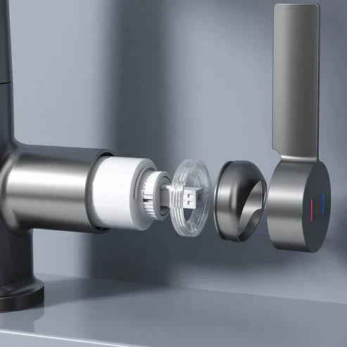 Flexibler Küchen-Wasserhahn mit Display – 360° drehbar & 5 Strahlarten