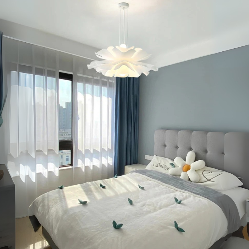 Florale Designer-Hängelampe aus Metall – modern, stilvoll & mit LED