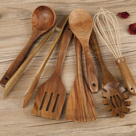 Hitzebeständiges Kochutensilien Set aus Holz für die Küche