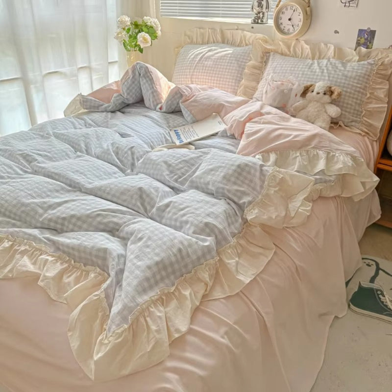 Bettwäsche Set kariert – Gingham Muster mit Rüschenkanten