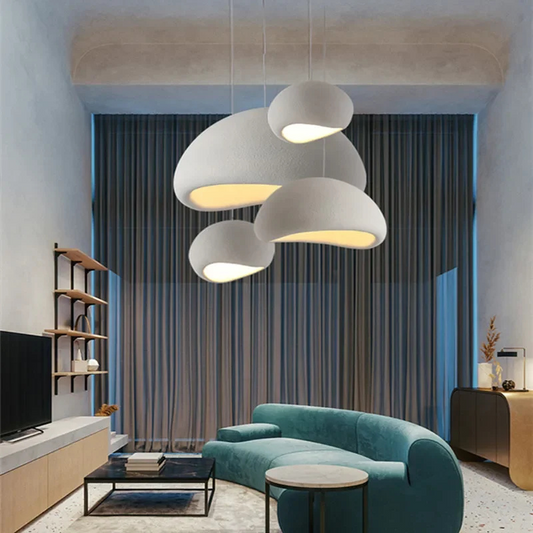 Minimalistische Pendelleuchte für eine ruhige Wohnatmosphäre