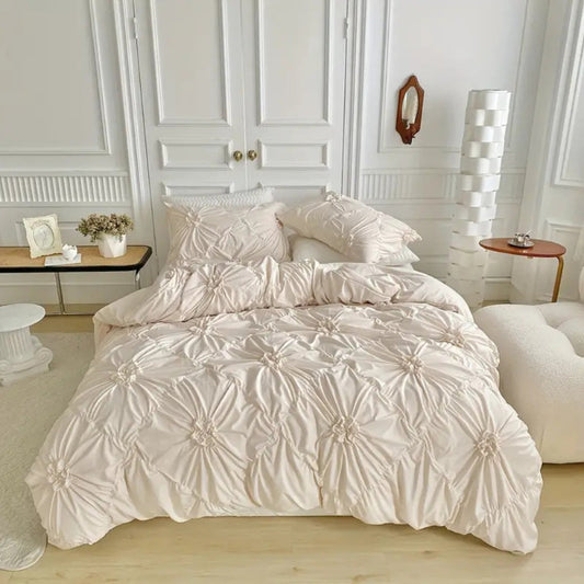 Bettwäsche Set mit Faltenblüten – Duvet Cover Set mit Rüschen-Optik